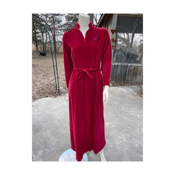 Vintage | 70s DIamond Tea Velvet Robe Burgundy Half-Zip Dressing Gown By Diane D - Picture 3 of 16